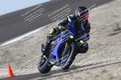 media/Nov-01-2025-TrackDaz (Sat) [[2b4d5192bc]]/B Group/1220pm (Turn 2 Outside)/